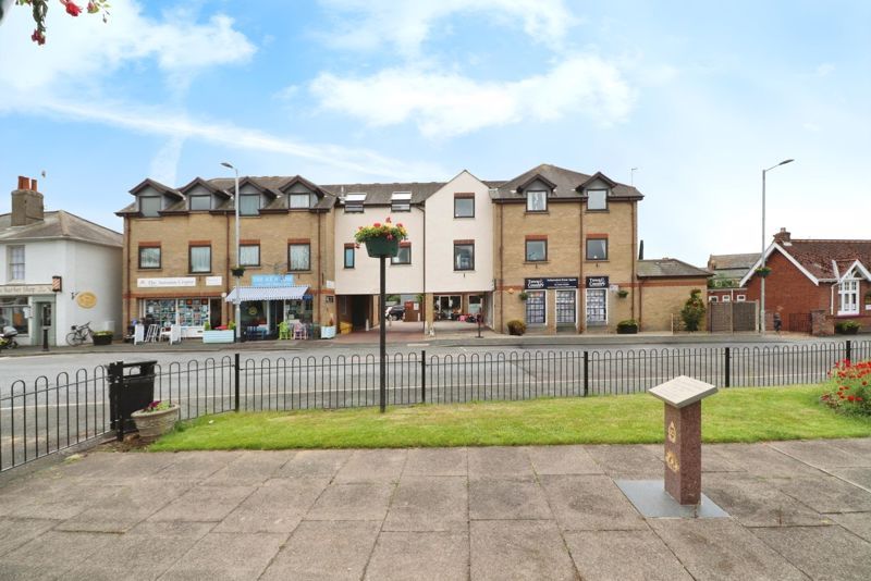 Property photo 3 of 18 Osbornes Court
