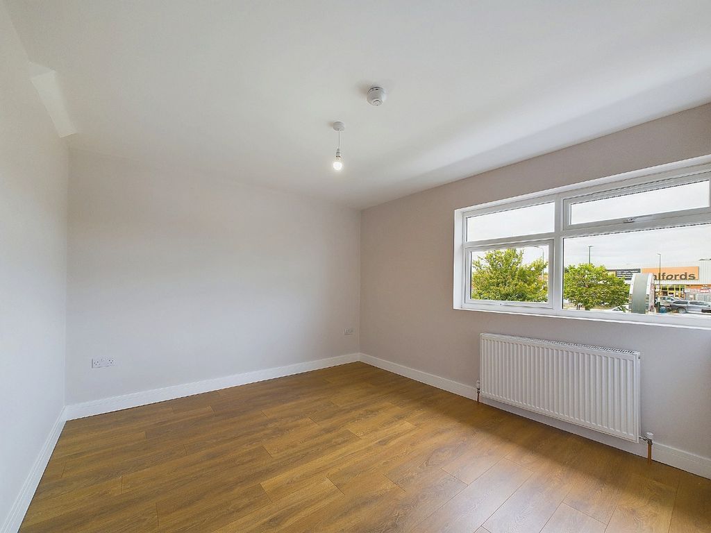 Property photo 2 of 6 3444841