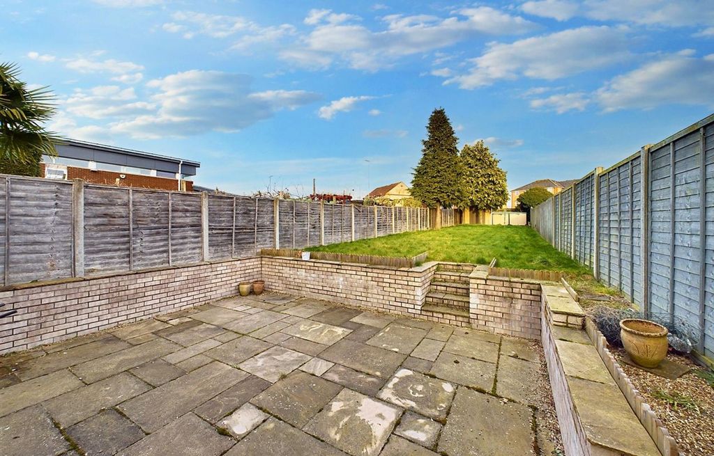 Property photo 3 of 15