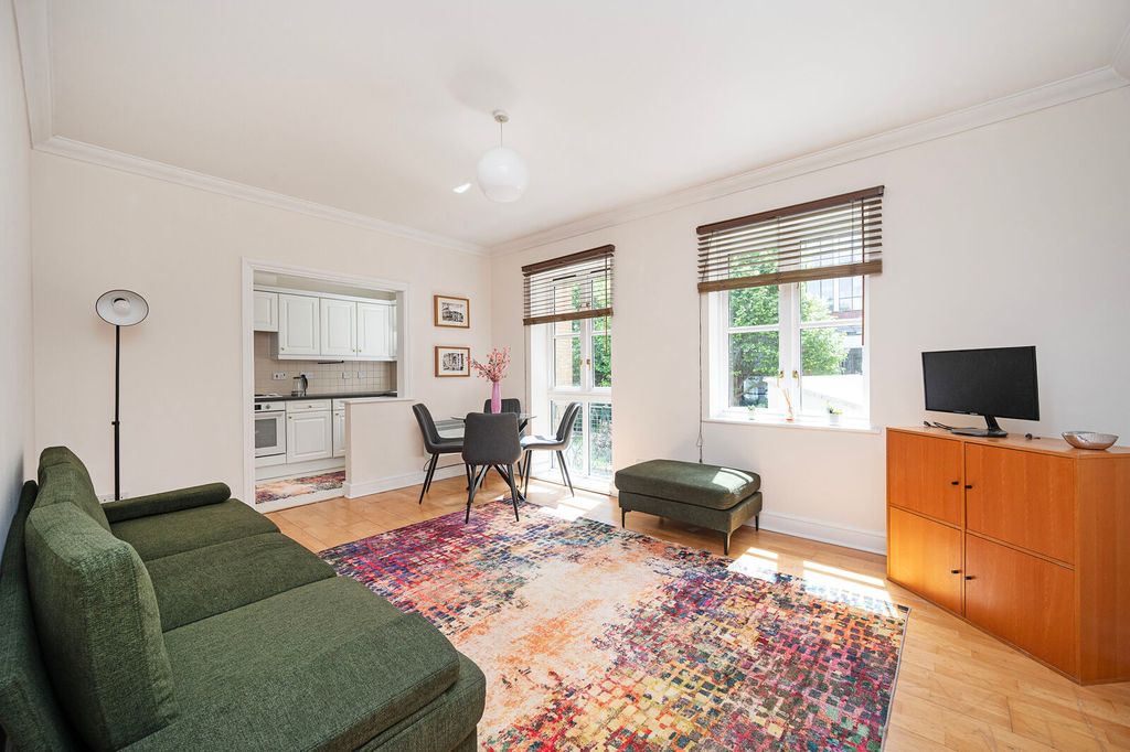 Property photo 2 of 11