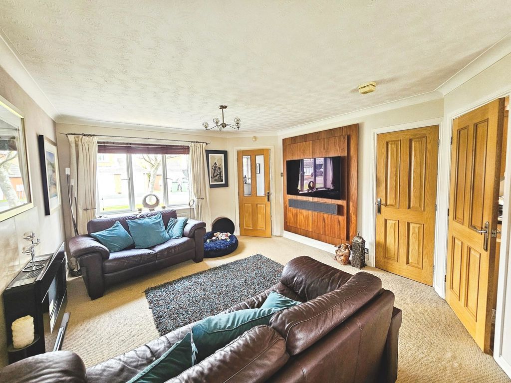 Property photo 2 of 12 Photo 10
