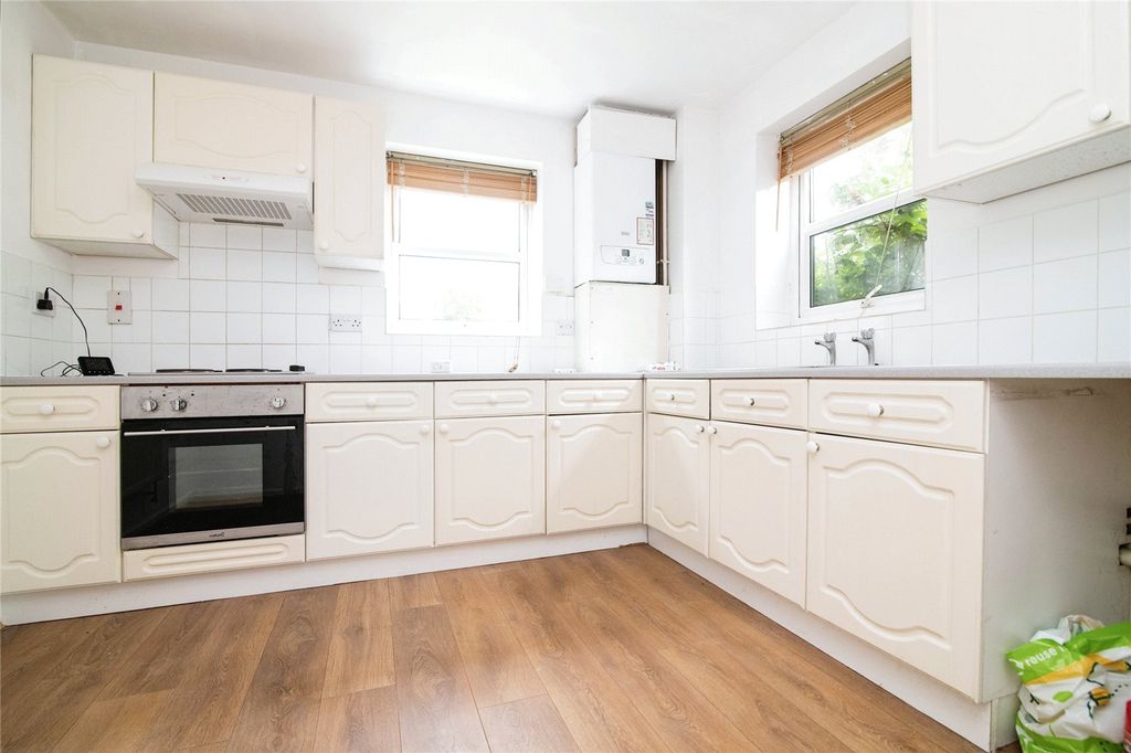 Property photo 2 of 11 Photography