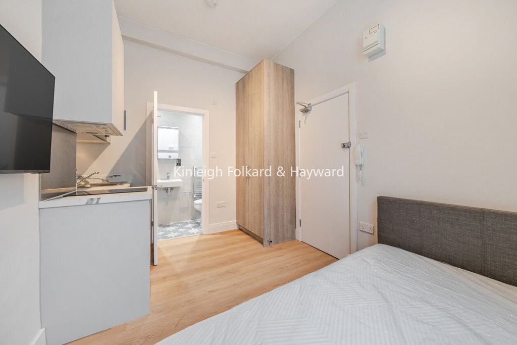 Property photo 3 of 11 Picture No. 05