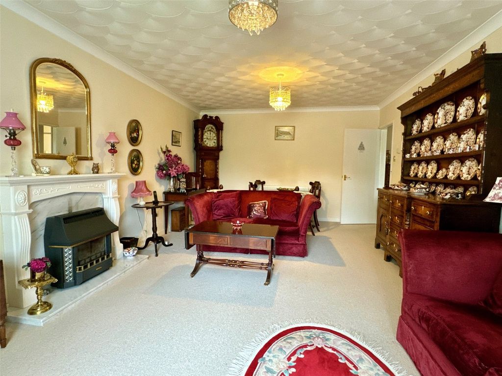 Property photo 3 of 18 Picture No. 07