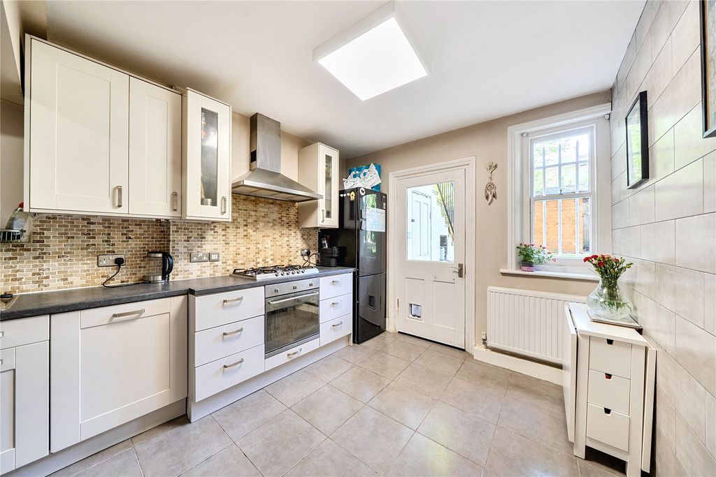 Property photo 3 of 10 Picture No. 18