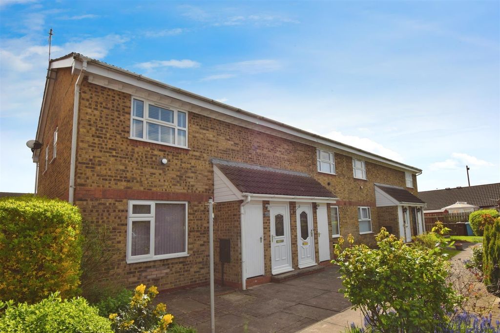 Property photo 2 of 10 Front