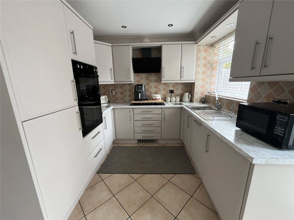 Property photo 3 of 9 Picture No. 02
