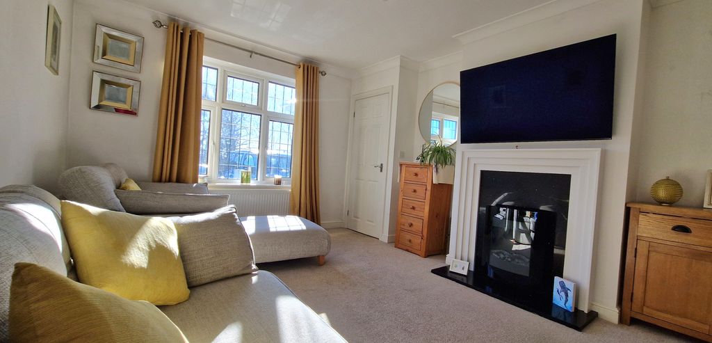 Property photo 2 of 26