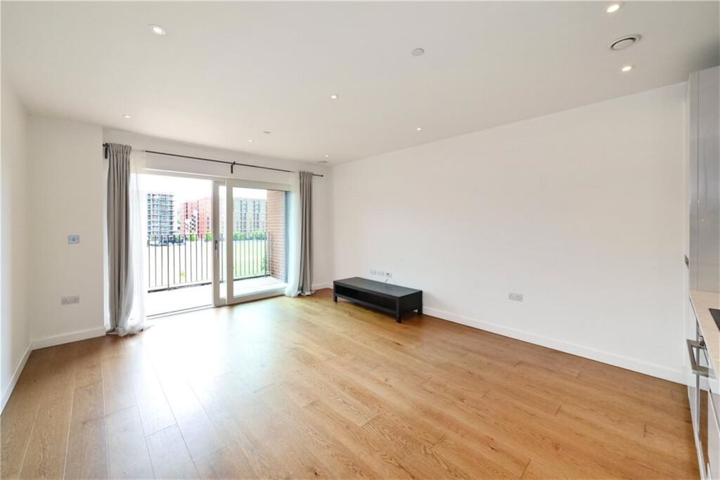 Property photo 1 of 12 (Main)