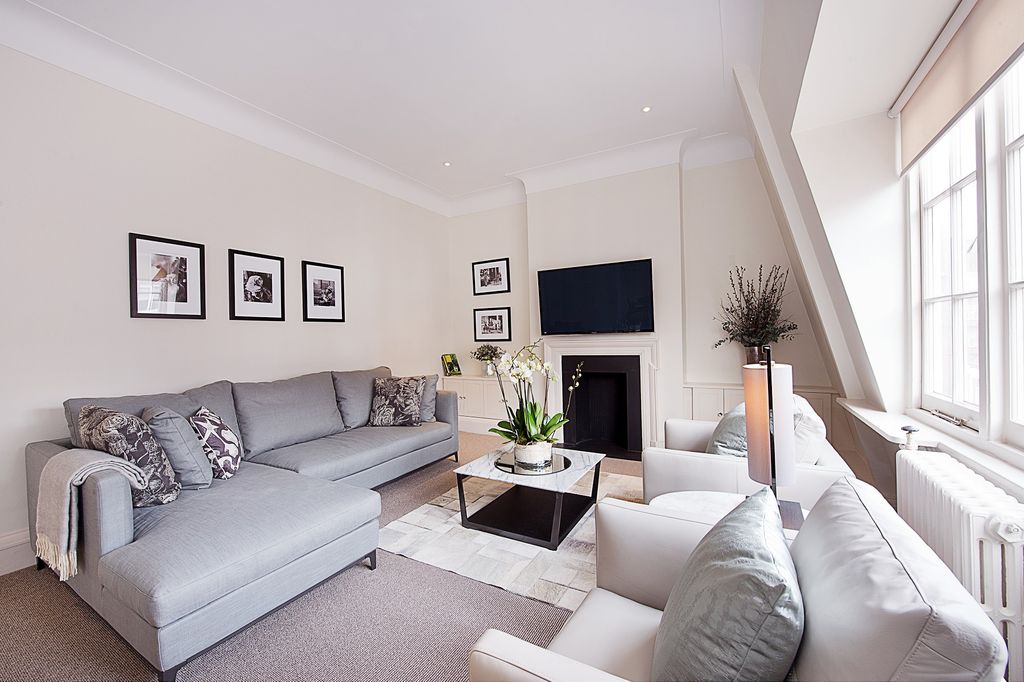 Property photo 2 of 13 Picture 2