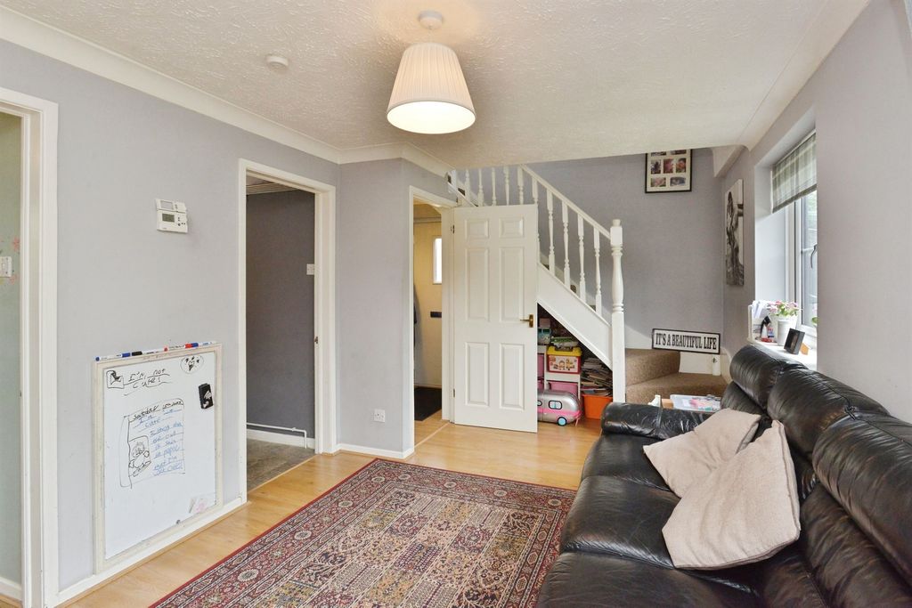 Property photo 3 of 20