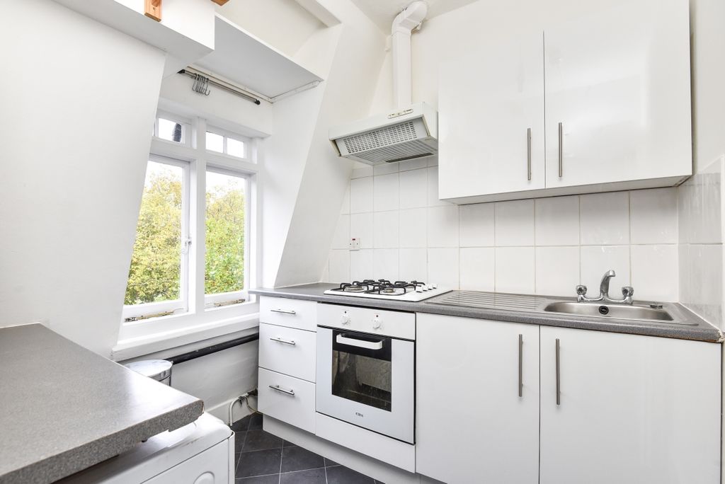 Property photo 3 of 6 225256 (4)