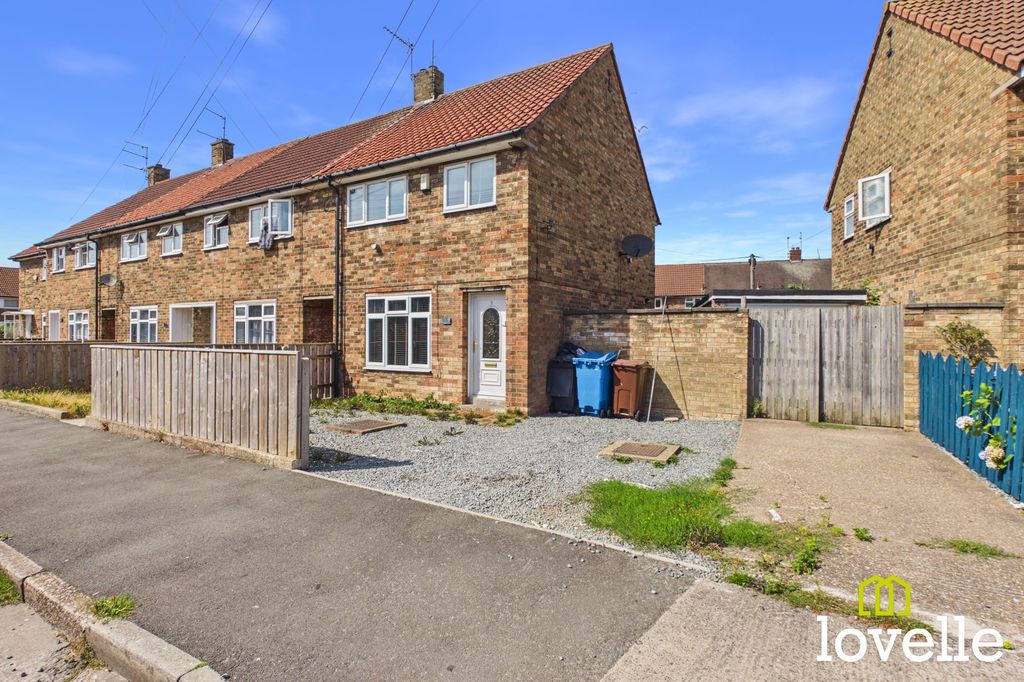 Property photo 1 of 9