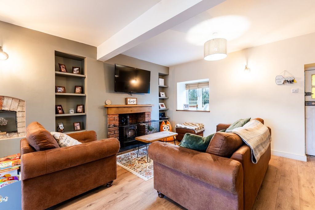 Property photo 3 of 36