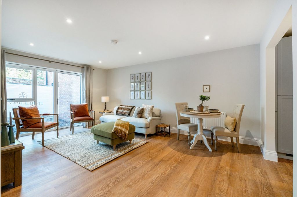 Property photo 3 of 23