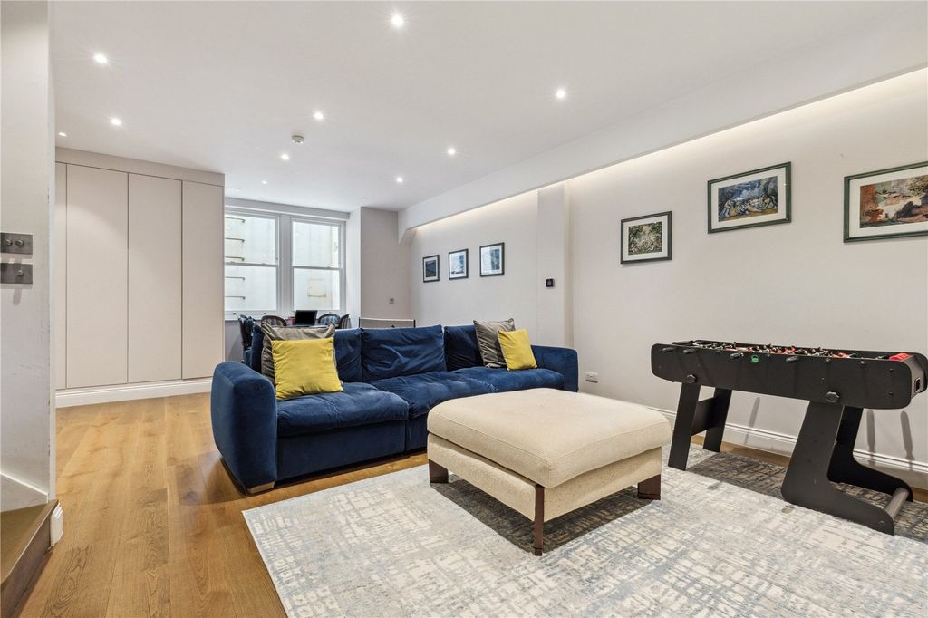 Property photo 2 of 15 Reception Room