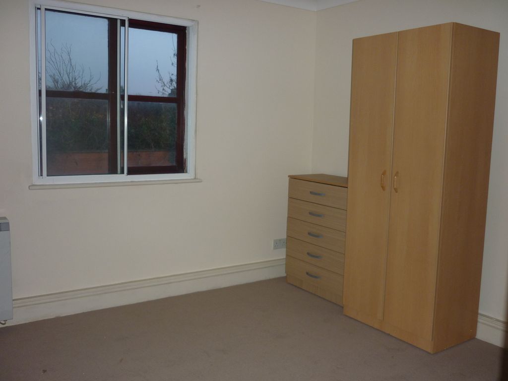 Property photo 2 of 6