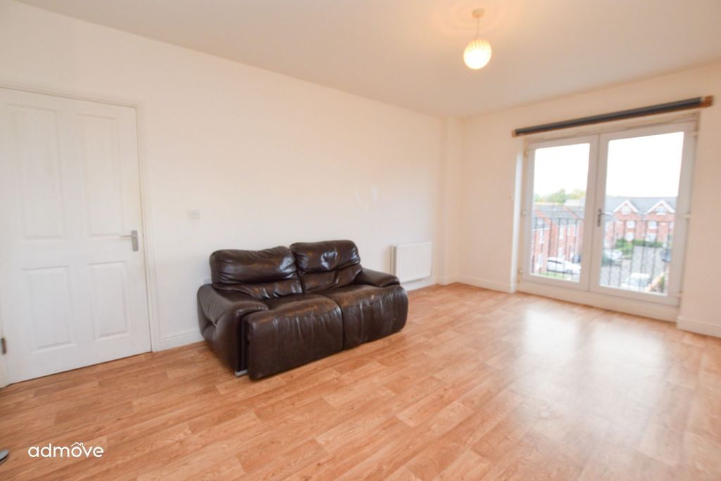 Property photo 3 of 12 Photo 16