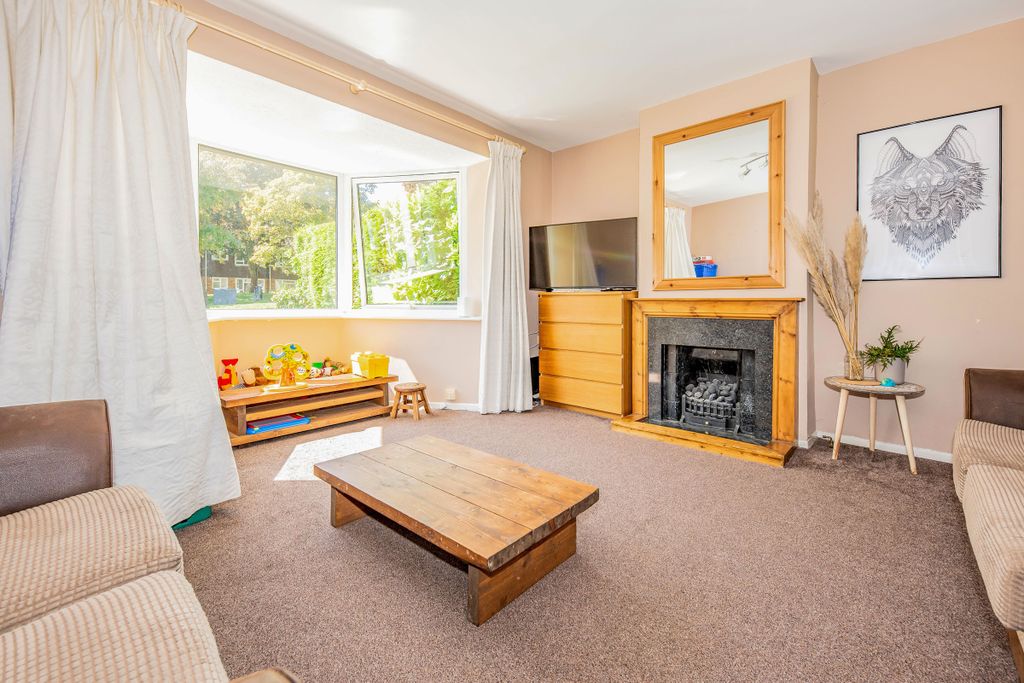 Property photo 2 of 8 5d24d2Fa-4436-440E-9