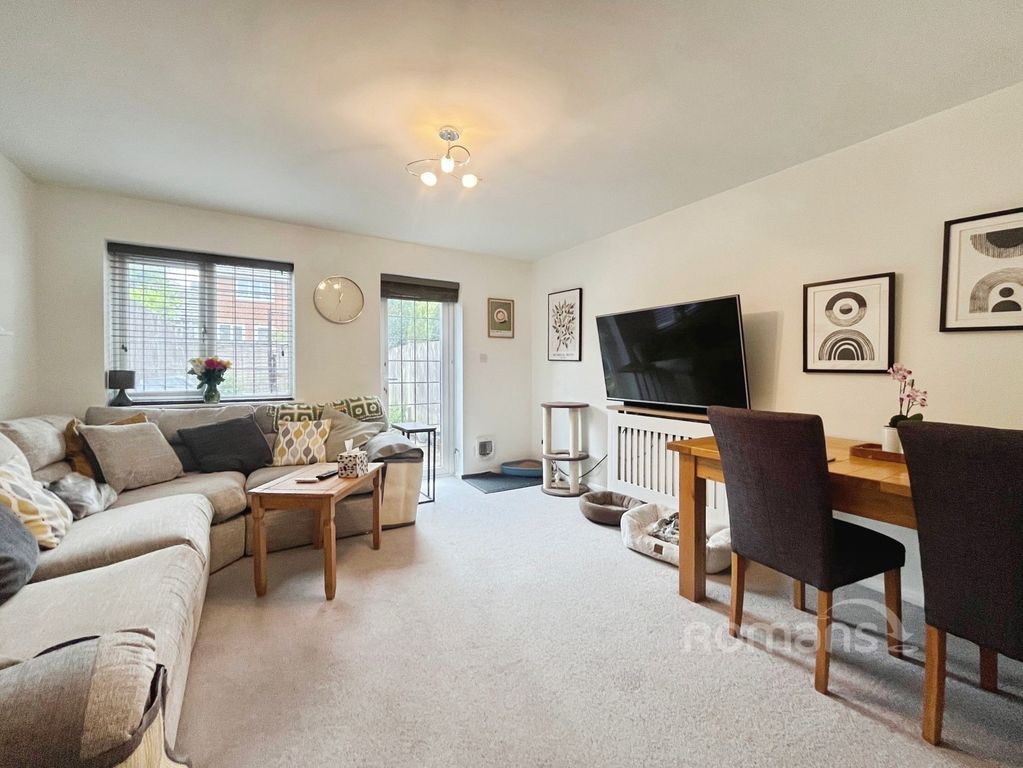 Property photo 2 of 11 Pbox-Img.Jpg