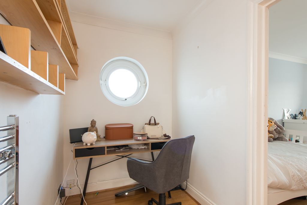 Property photo 3 of 25 6Lan-25