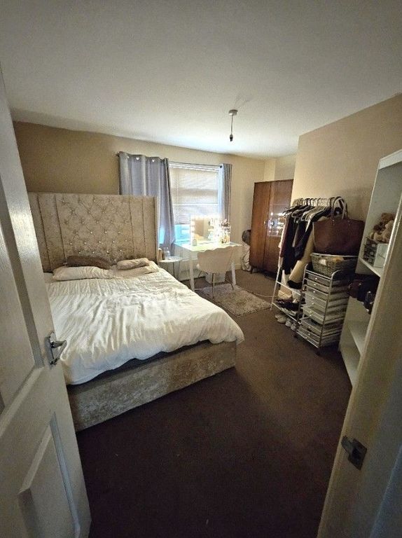 Property photo 3 of 3