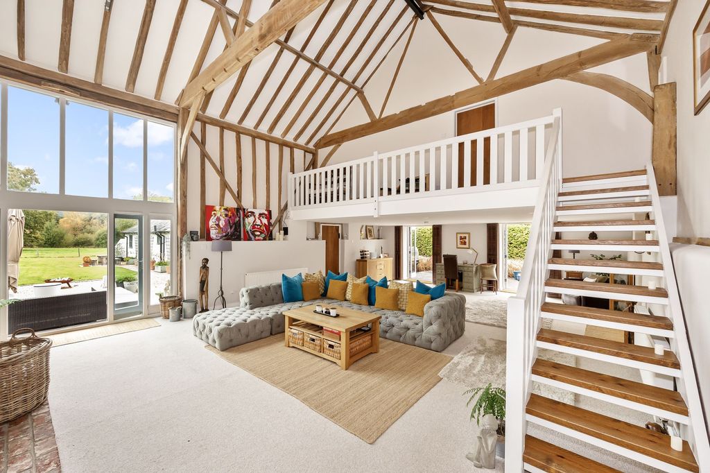 Property photo 2 of 24