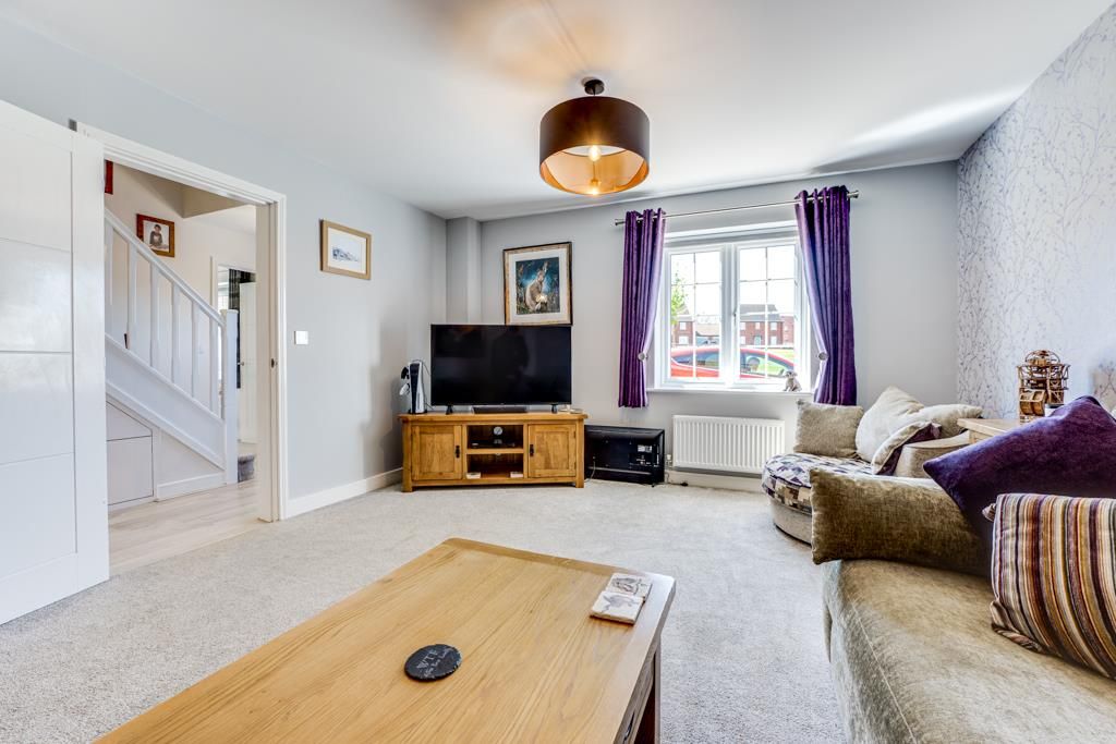 Property photo 2 of 50 9 Allen Grove, Burton Latimer-24.Jpg