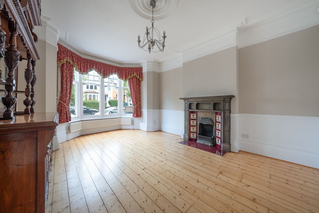 Property photo 2 of 15