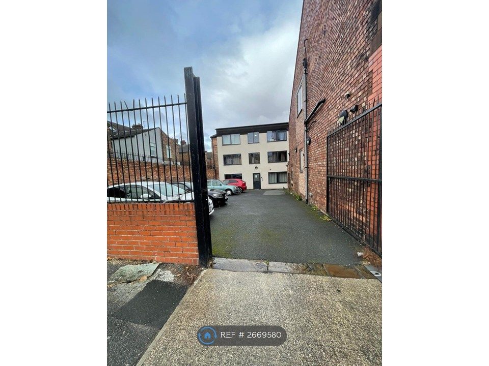 Property photo 1 of 5