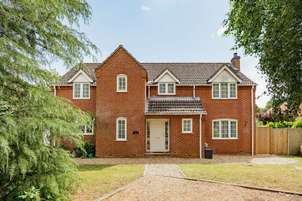 Property photo 1 of 18