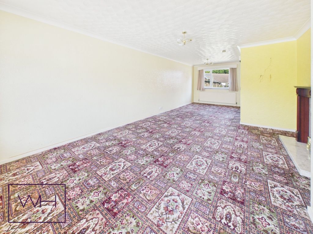 Property photo 3 of 20 Cam04980G0-Pr0169-Still006