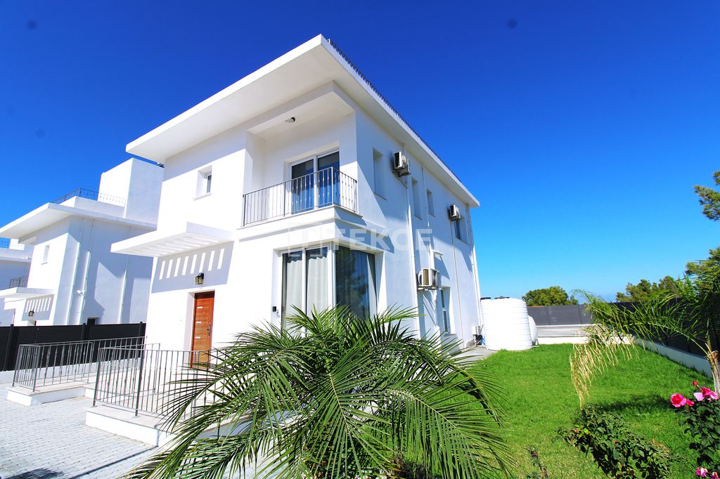 Property photo 1 of 39