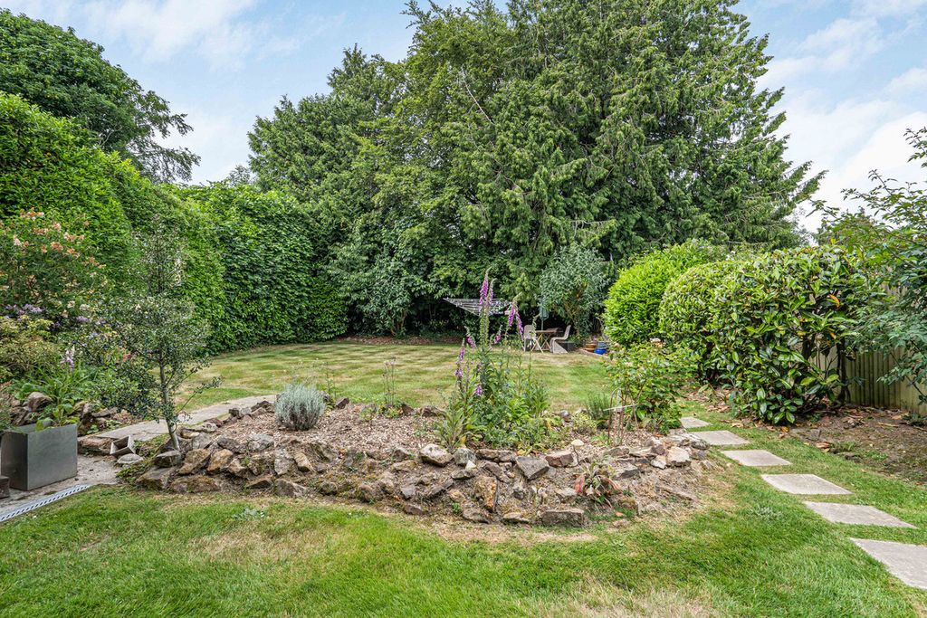 Property photo 2 of 23