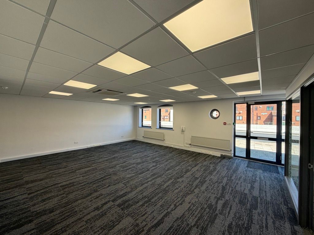 Property photo 3 of 9 Photo 3