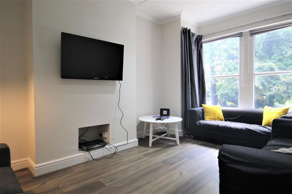 Property photo 2 of 13 Img_2382.Jpg