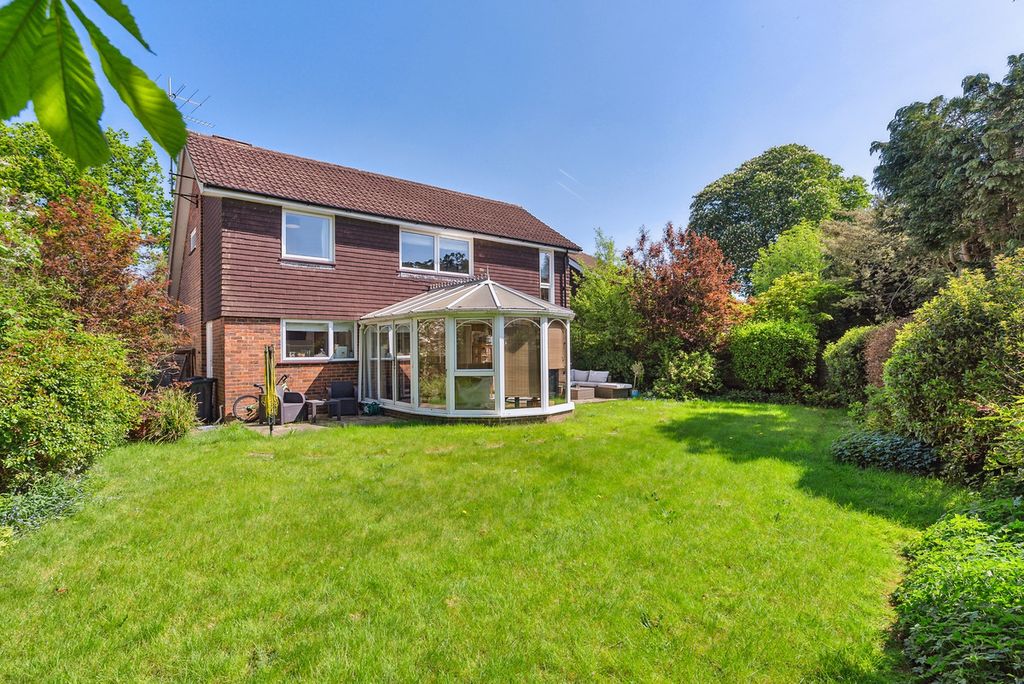 Property photo 2 of 30
