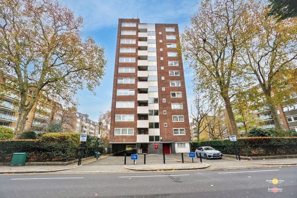 Property photo 2 of 20