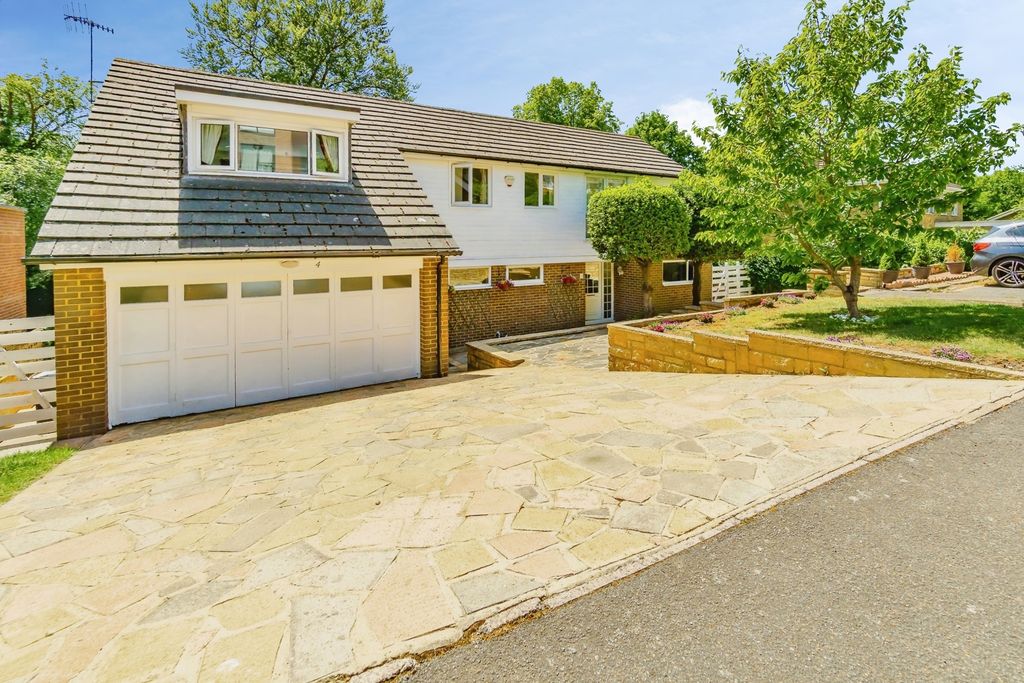 Property photo 1 of 27 Pbox-Img.Jpg
