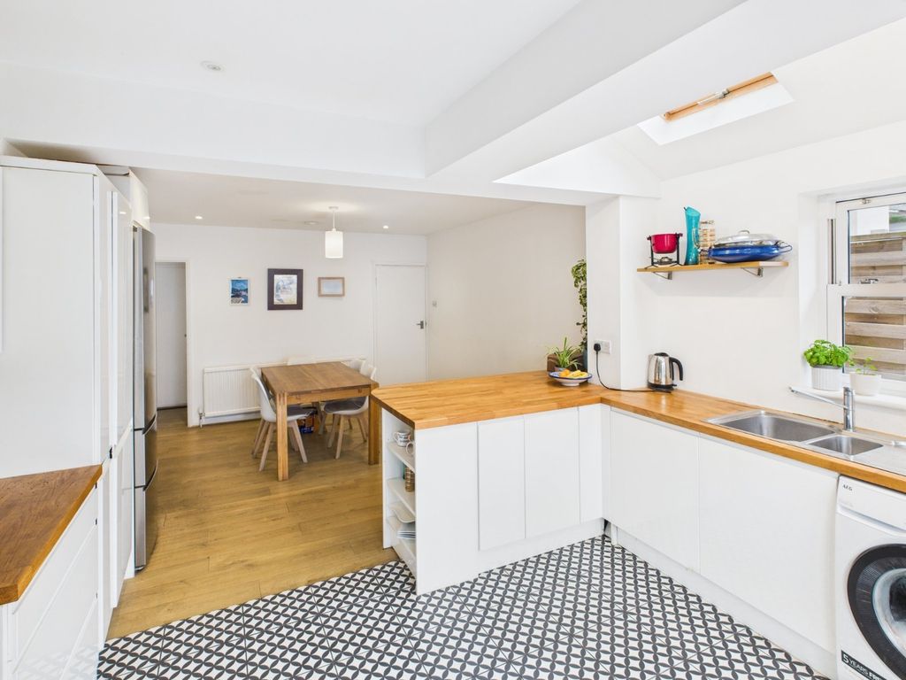 Property photo 3 of 12 Kitchen/Diner