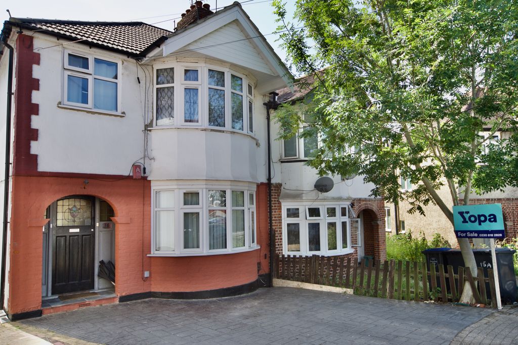 Property photo 1 of 14 External