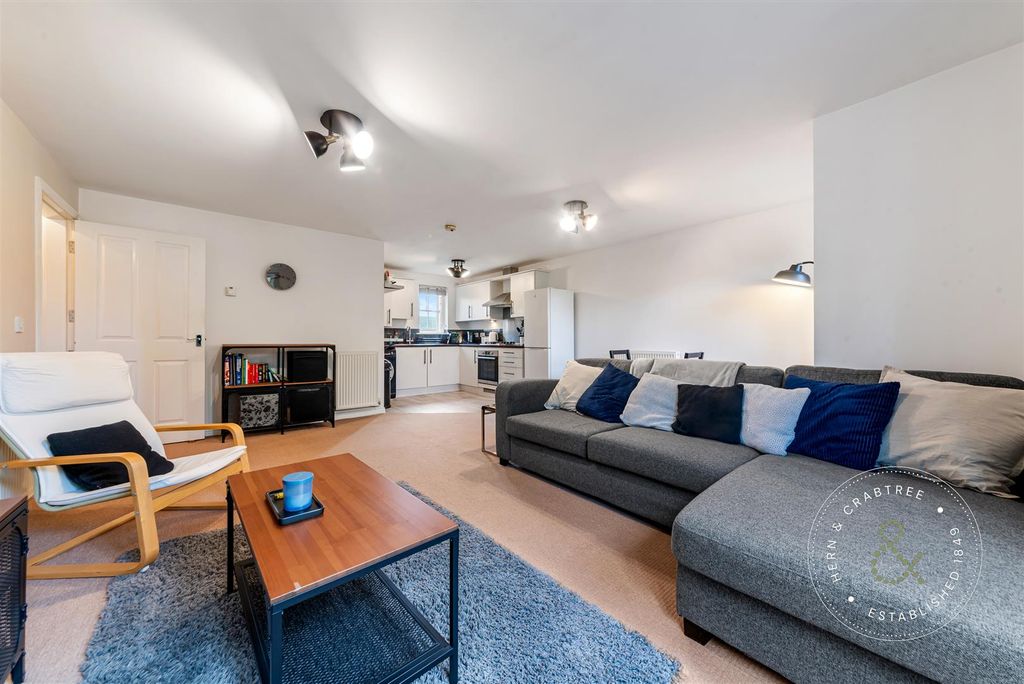 Property photo 1 of 26 Threipland-Drive-11.Jpg