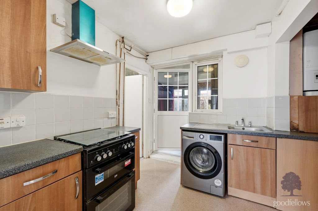 Property photo 2 of 12 Picture 2