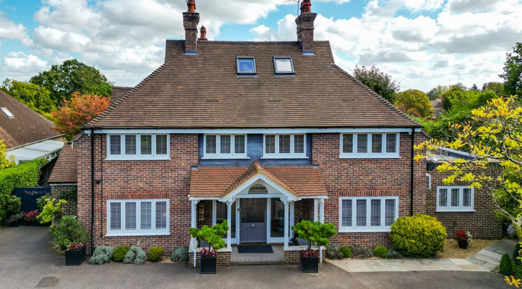 Property photo 1 of 24