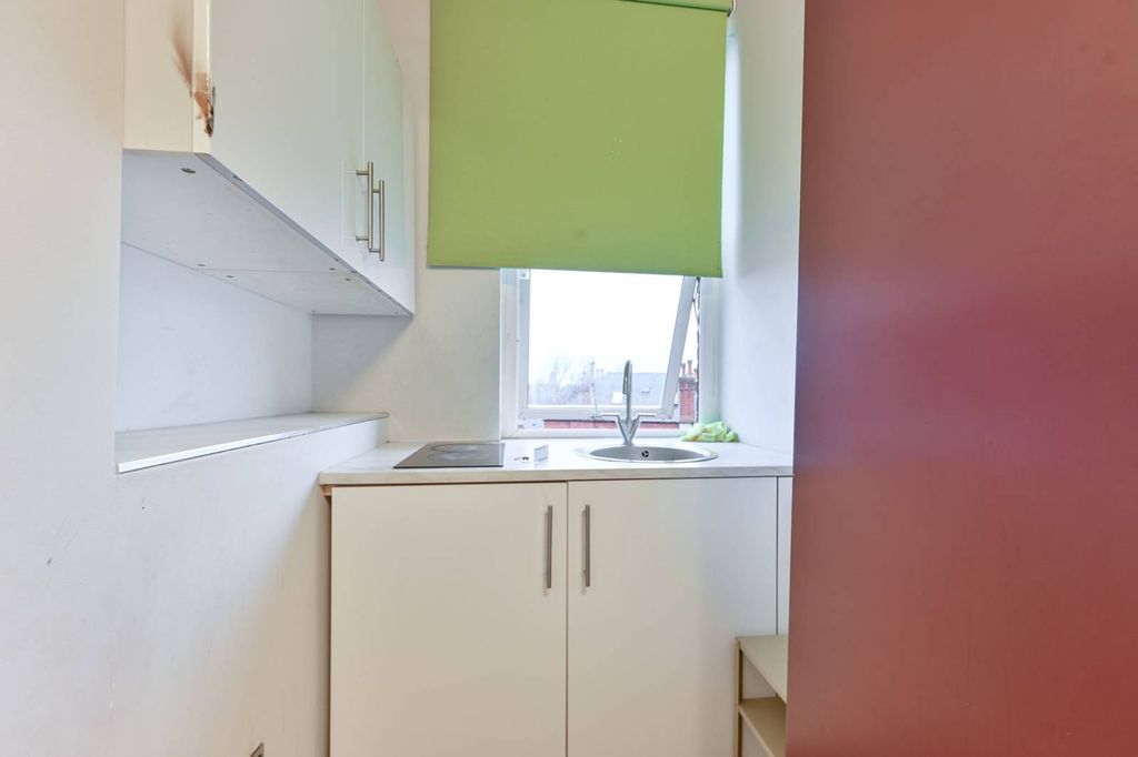 Property photo 3 of 3