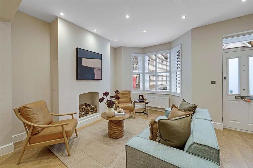 Property photo 1 of 12 Picture No. 01