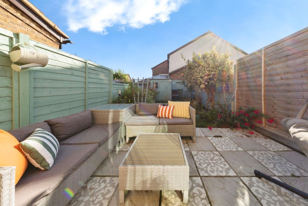 Property photo 2 of 17