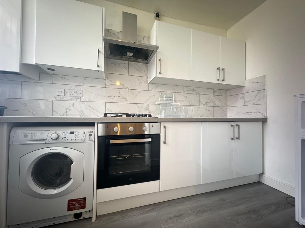 Property photo 1 of 5 834E7599-6A23-499B-8Add-064B9B800A80