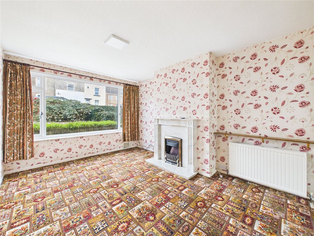 Property photo 2 of 18 Picture No. 04