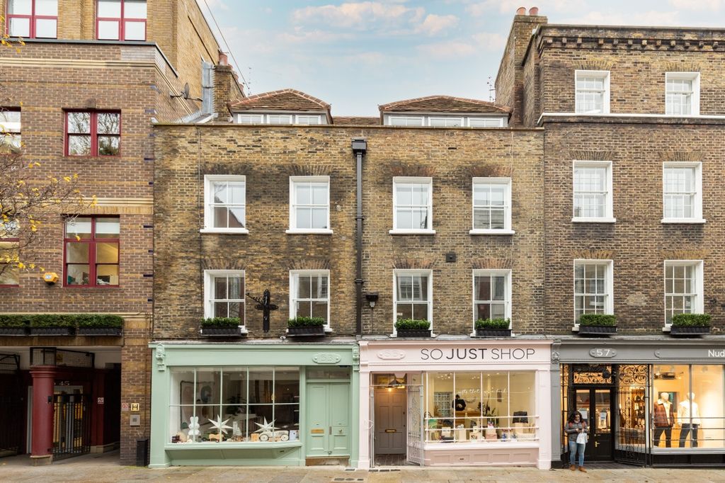 Property photo 3 of 10